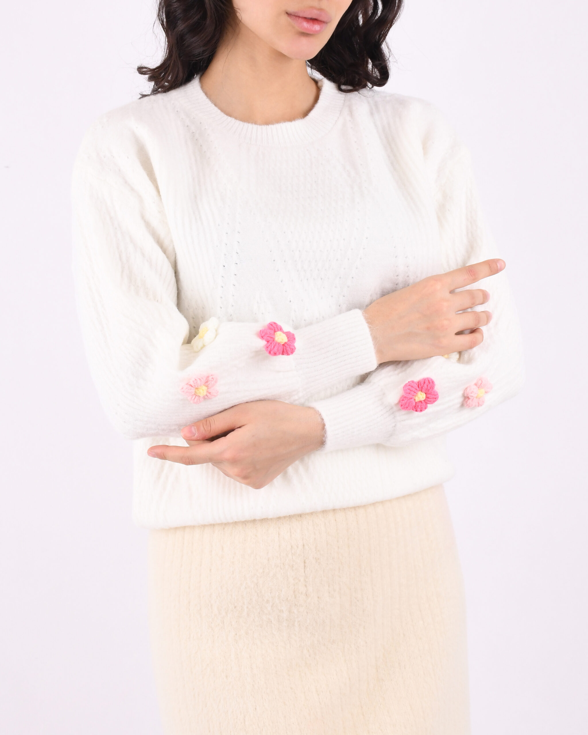 پلیور آستین گلدار L00221