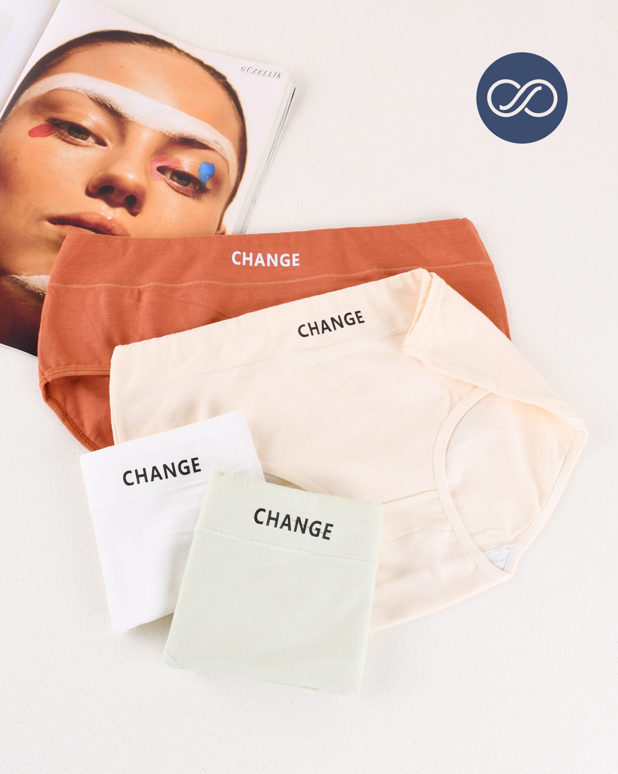 شورتY00757 CHANGE